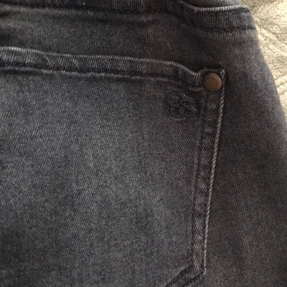 Maternity Jeans - Picture 3 of 5